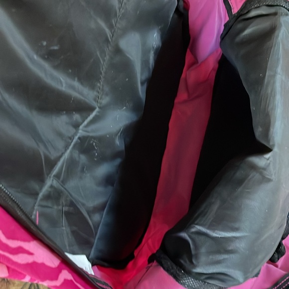 Trailmaker backpack, pink zebra stripe w black straps - Picture 10 of 11